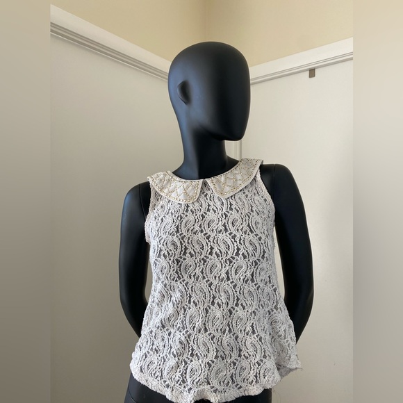 Vintage Lace Top with Gold-Studded Collar - Picture 2 of 6
